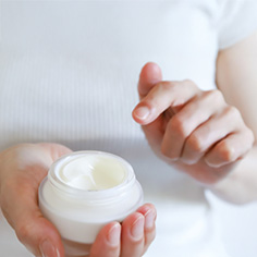 冬を快適に過ごすアロマハンドクリーム作り